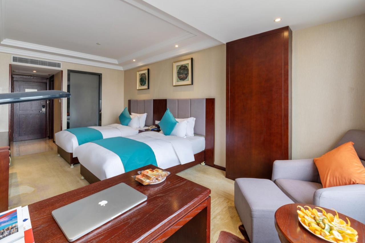 Huzhou Wealth Hotel Eksteriør billede