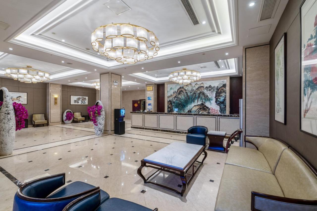 Huzhou Wealth Hotel Eksteriør billede