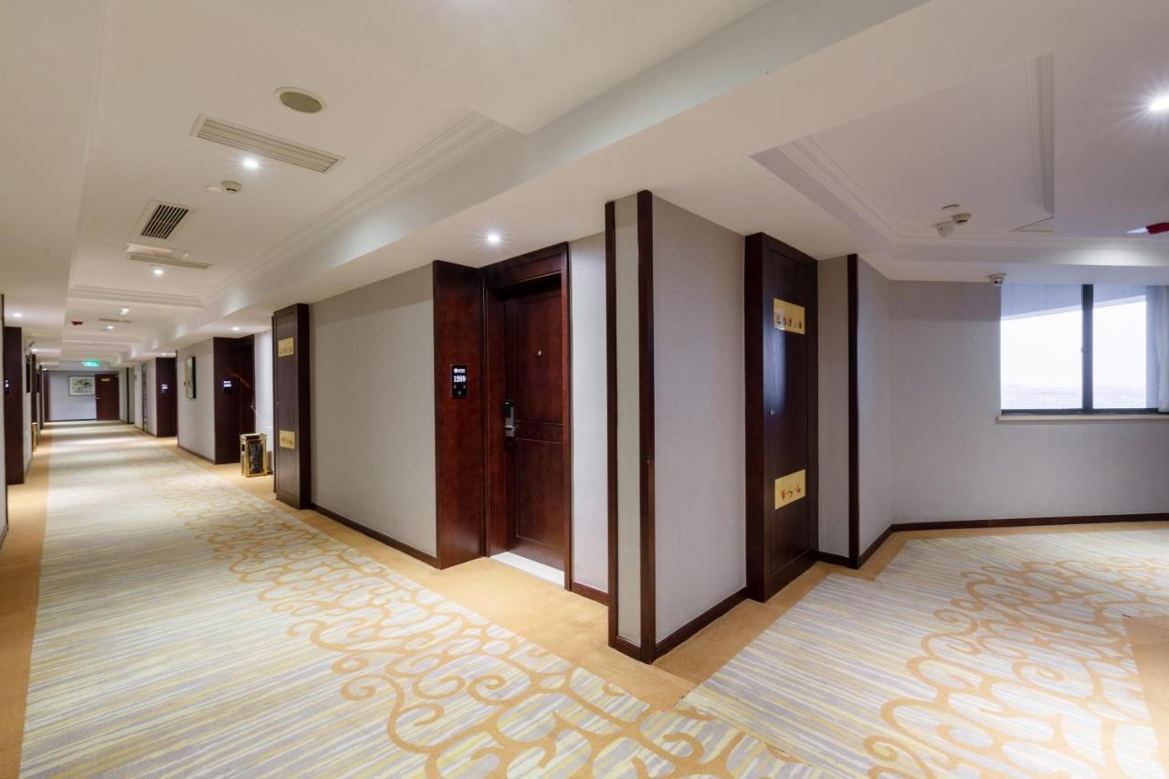 Huzhou Wealth Hotel Eksteriør billede