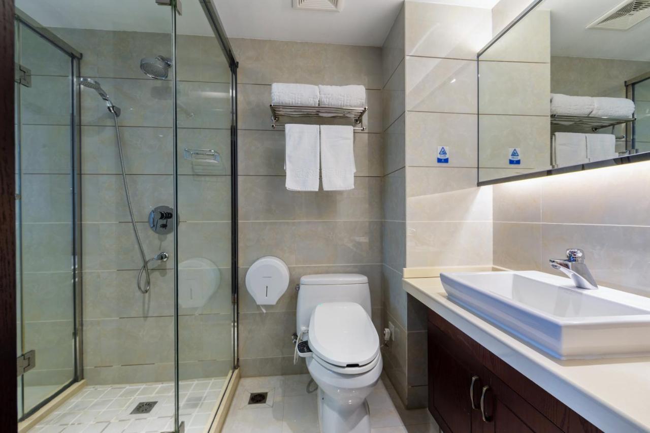 Huzhou Wealth Hotel Eksteriør billede