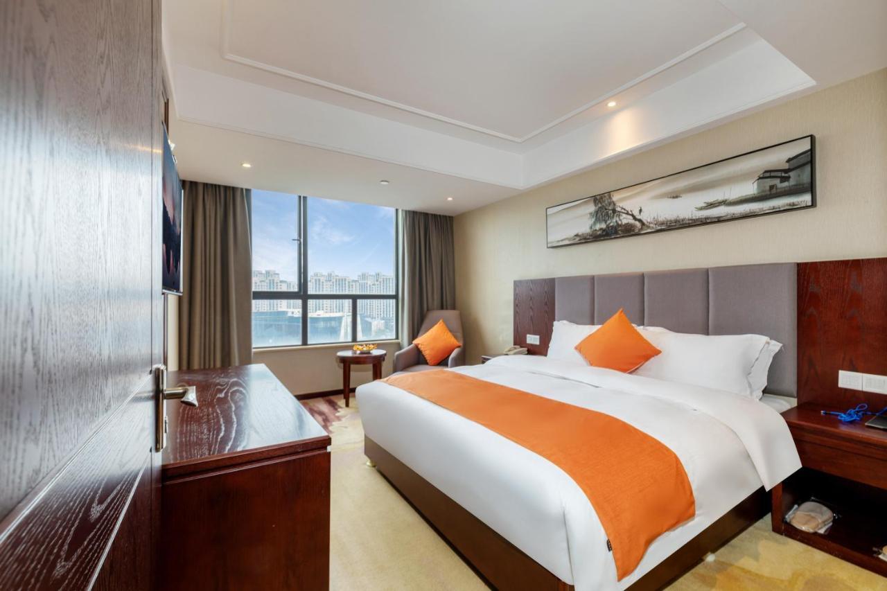 Huzhou Wealth Hotel Eksteriør billede