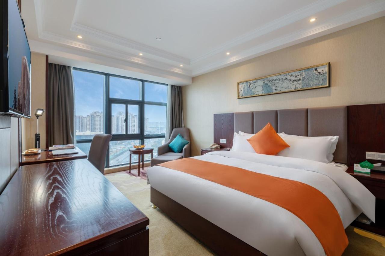 Huzhou Wealth Hotel Eksteriør billede