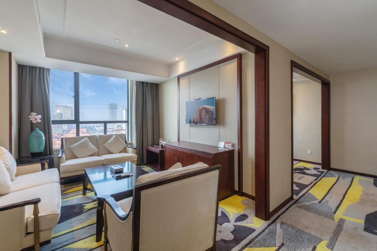 Huzhou Wealth Hotel Eksteriør billede