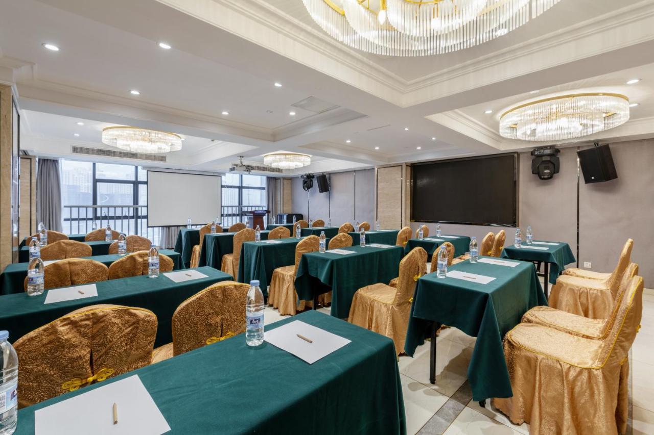 Huzhou Wealth Hotel Eksteriør billede